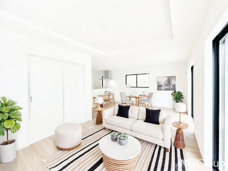 ���r���O�@���邢�z���ɕ�܂��S�n�̂悢���r���O�ŉƑ��c���I�@���Ƌ��CG�ł�