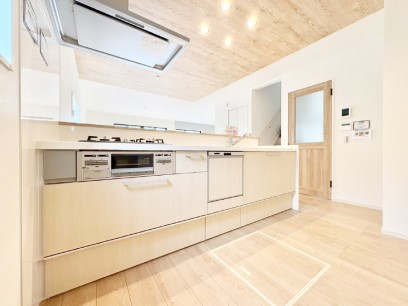 �L�b�`���@�L�X�Ƃ����g������̗ǂ��L�b�`���œ��X�̂��������y�����Ȃ肻��