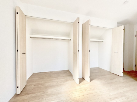 ���[�@�����Ղ�̎��[�X�y�[�X�ŉ��K�ɕ�点���� 