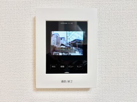 ���̑����ρ@TV���j�^�[�t���C���^�[�t�H���Ŗh�Ɩʂ����S�ł��B 