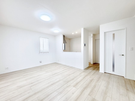 ���r���O�@�Z�ޕ��̌��������o�����A�C���e���A���l����̂��y���݂ȃ��r���O�ł��I 