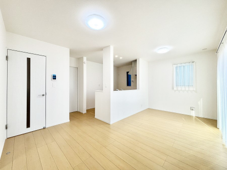 ���r���O�@�ǂ��ɂ��Ă��Ƒ��̂Ȃ������������R�~���j�P�[�V�������r���O�B