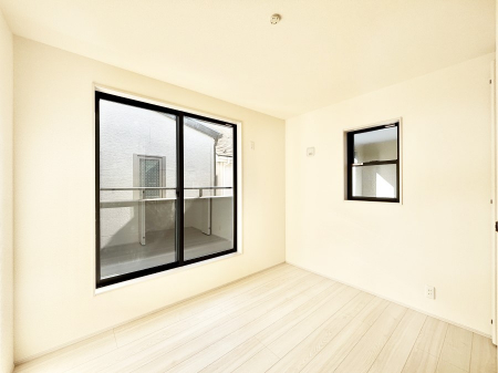 �q�������@�q�ǂ������ɂ҂�����̖��邢��ԁB  