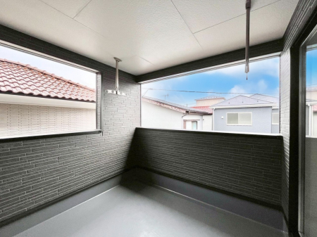 oRj[@Ci[oRj[Ȃ̂ŉJł󕨂oāAʂ̂ŊǂAXy[XƂďd󂵂܂B@ 