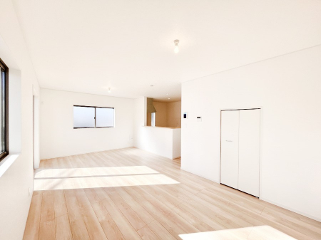 ���r���O�@�Z�ޕ��̌��������o�����A�C���e���A���l����̂��y���݂ȃ��r���O�ł��I