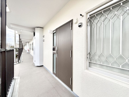 ���ց@�V���v���ŗ������������͋C�̌��֎���  