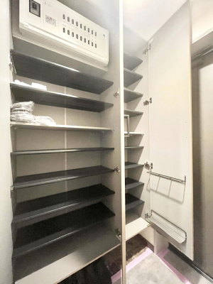 ̑ρ@Ղ[łV[Y{bNXŉƑŠCAւB  