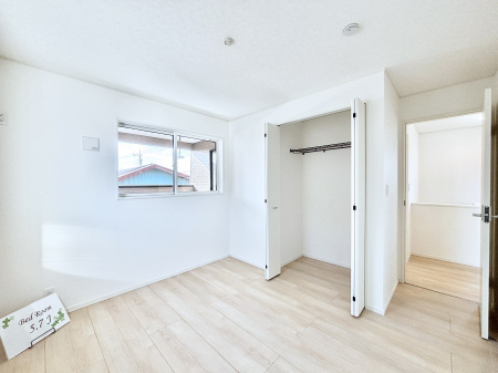 �Q���@�g���₷���`�Ńx�b�g��Ƌ�̒u�����ɂ����邱�Ƃ�����܂���B 