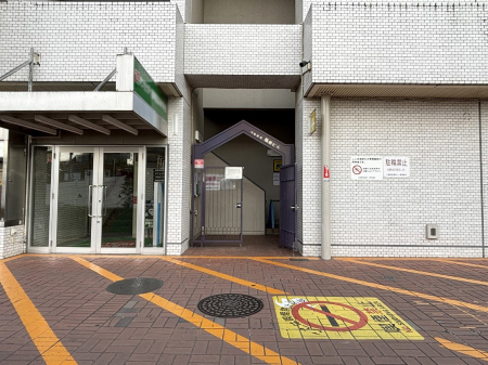 �G���g�����X�@�������������͋C�̃G���g�����X