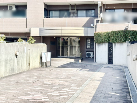 �G���g�����X�@�������������͋C�̃G���g�����X