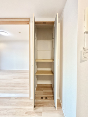 [@rO[BɎ[ƕW܂LDKXbLЕtłˁB@      