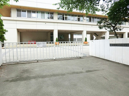 ���ӊ��@���w�Z 400m �t�����s���呝���w�Z