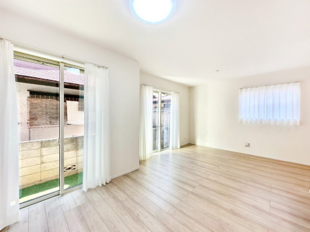 rO@Ƒc̎ԂȂ났̃rO_CjOB   