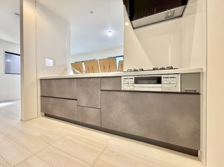 �L�b�`���@�������������I�ɁA�y�����I�V�X�e���L�b�`��  