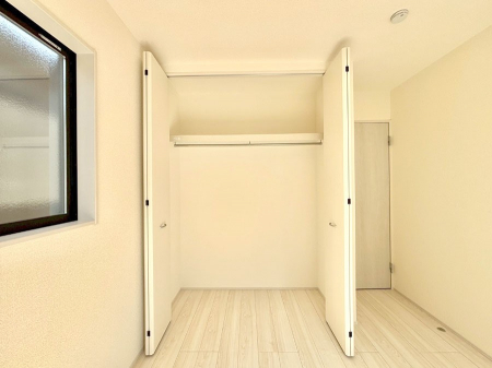 ���[�@�����Ղ�̎��[�X�y�[�X�ŉ��K�ɕ�点���� 