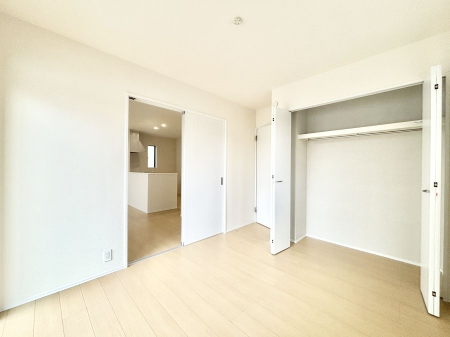 �q�������@�q�������ɂ��������߂Ȏ��[�X�y�[�X�����Ղ�̋���