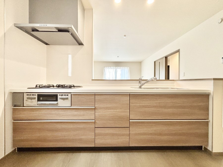 �L�b�`���@���r���O�����n����l�C�̃J�E���^�[�L�b�`���B �Ƒ��������Ȃ���Ǝ������邱�Ƃ��ł��܂��B