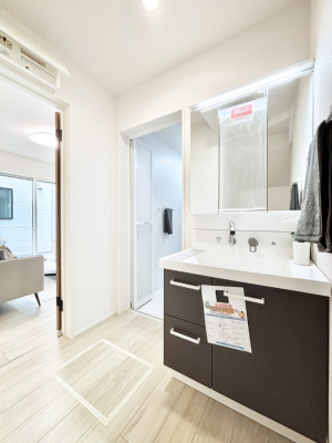 ���̑��@�������̂��郉���h���[�X�y�[�X