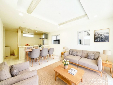 ���r���O�@�������������͋C�̂k�c�j�͉Ƒ��݂�Ȃ̉��K��ԁ��Ƌ��CG�ł�