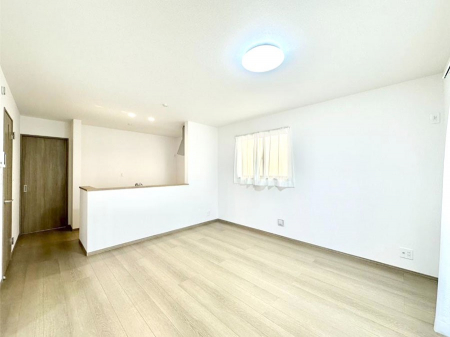 ���r���O�@�Z�ޕ��̌��������o�����A�C���e���A���l����̂��y���݂ȃ��r���O�ł��I 