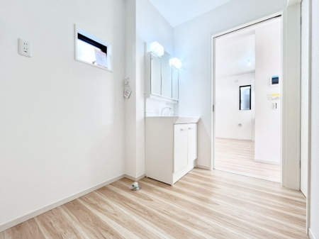 ���ʑ�E���ʏ��@�������̂�����K��Ԃł��B�����̐g�x�x���C�����ǂ����g�������܂��B 