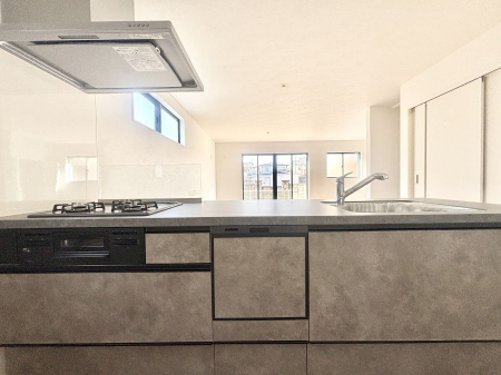 �L�b�`���@�������������I�ɁA�y�����I�V�X�e���L�b�`��  