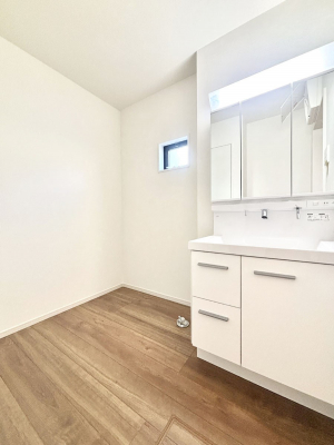 ���ʑ�E���ʏ��@���邢���ʏ��͖����̐g�x�x���y�����ł����Ⴂ�����ł��B