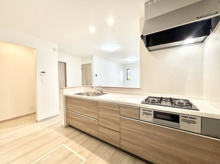 �L�b�`���@�������������I�ɁA�y�����I�V�X�e���L�b�`��  