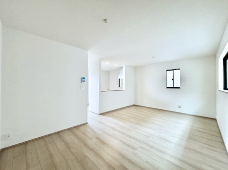 ���r���O�@�Z�ޕ��̌��������o�����A�C���e���A���l����̂��y���݂ȃ��r���O�ł��I 