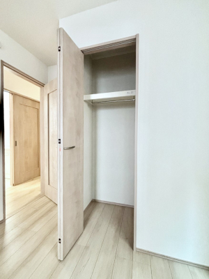 ���[�@�����Ղ�̎��[�X�y�[�X�ŉ��K�ɕ�点���� 