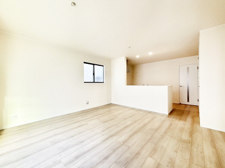 ���r���O�@�i�`�������e�C�X�g�̗D�����_�炩���F�g���̃t���[�����O���f�G�ȃ��r���O�ł��ˁB