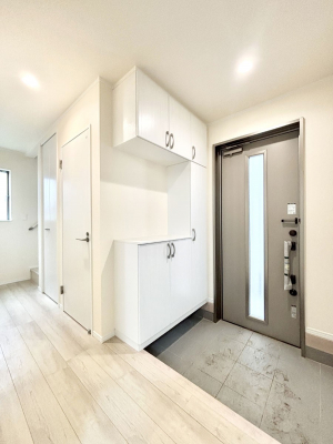 ���̑����ρ@�����Ղ���[�ł���V���[�Y�{�b�N�X�ŉƑ��S���̌C���A���ւ�������B  