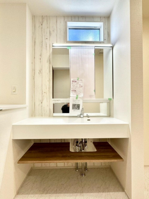 ʑEʏ@傫₷OʋŐʑ́AgȂ݃`FbN┧̂ɂ߂łB 