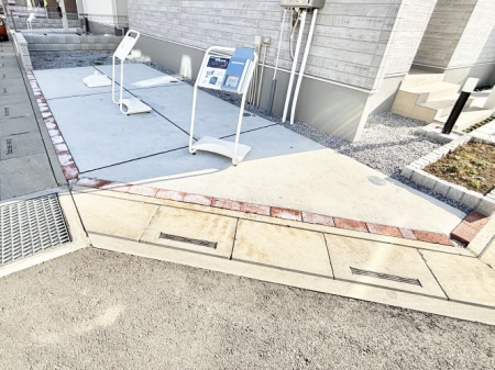 �@�����Ɍ������Ȃ����ԃX�y�[�X�B