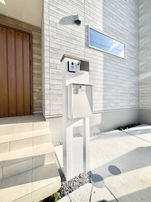 ���̑��@�V���v���f�U�C���̃|�X�g�B