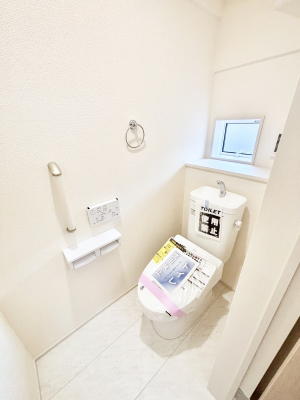 �g�C���@�E�H�V�����b�g�t���g�C����1�K��2�K���ꂼ��ɔz�u����Ă��ĂƂĂ��֗��ł��B 