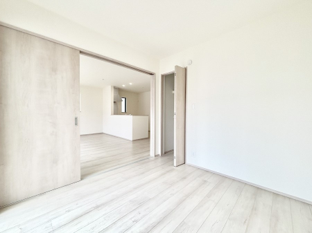 �Q���@���r���O�ׂ̗ɂ���m���B�����J�����čL�����p���邱�Ƃ��\�ł��B