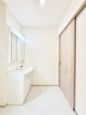 ���̑��@�������̂�����K��Ԃł��B�����̐g�x�x���C�����ǂ����g�������܂��B 