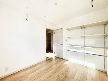 ���̑��@���[�Ɏ�̃X�y�[�X�ɗp�r�l�X�ȑ��ړI��