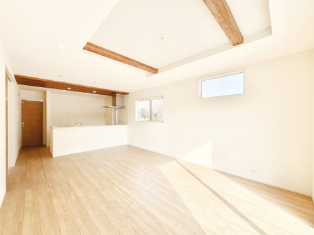 ���̑����ρ@�Ƒ��̏Ί炪���R�Ɛ��܂�Ă���A����ȕ��͋C�̃_�C�j���O�Ɏd�オ���Ă��܂��B