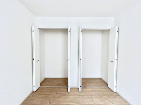 ���[�@�m���̃N���[�[�b�g�B���s��������̂Ō���̈ߗނ�����������܂�܂��B