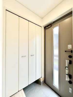 ���̑����ρ@�����Ղ���[�ł���V���[�Y�{�b�N�X�ŉƑ��S���̌C���A���ւ�������B  