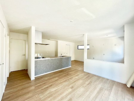 ���r���O�@�i�`�������e�C�X�g�̗D�����_�炩���F�g���̃t���[�����O���f�G�ȃ��r���O�ł��ˁB