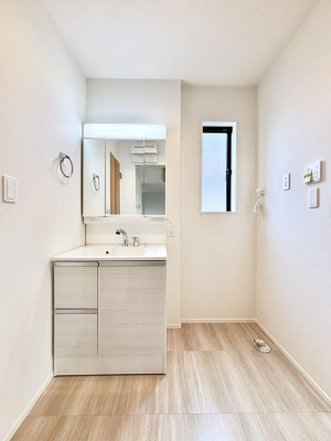 ʑEʏ@傫₷OʋŐʑ́AgȂ݃`FbN┧̂ɂ߂łB 