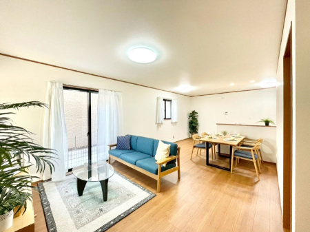 rO@Ƒ̓₩Șbŕ܂閾邢rO