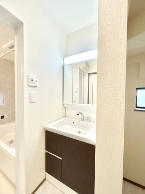 ���ʑ�E���ʏ��@���邢���ʏ��͖����̐g�x�x���y�����ł����Ⴂ�����ł��B