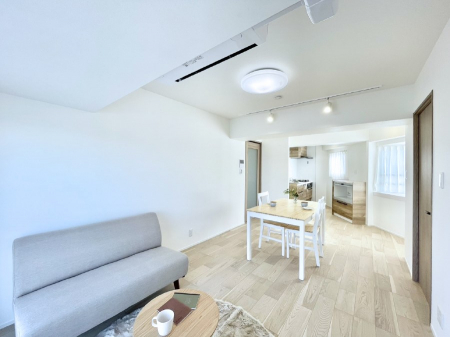 rO@Ƒ̓₩Șbŕ܂閾邢rO  