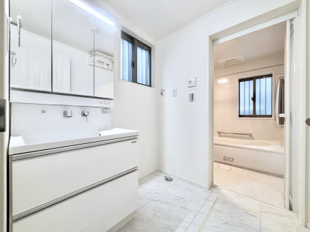 ���̑��@���������Ă���̂Ŏ��C�̑����ꏊ�ł����C���\���s���܂��B�����̐g�x�x���C�����ǂ��I