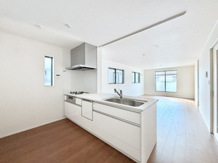 �L�b�`���@���������Ȃ��炲�Ƒ��Ƃ̉�b���y���߂�ΖʃJ�E���^�[�L�b�`��