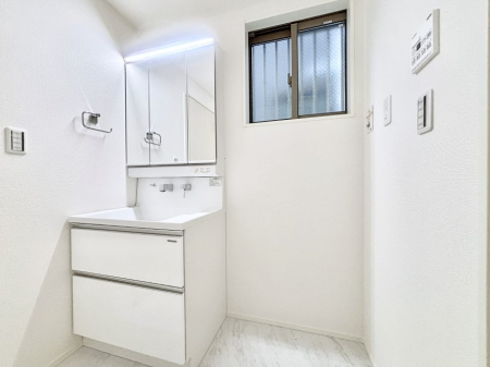 ���ʑ�E���ʏ��@�傫�����₷���O�ʋ��Ő�����������ʑ�́A�g�����Ȃ݃`�F�b�N�┧�̂������ɂ������߂ł��B 